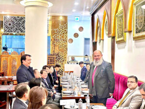 Federal Minister for Commerce Jam Kamal Khan hosting a dinner in Seoul to honor Korean investors and Pakistani donors