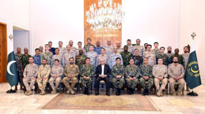 President Asif Ali Zardari in a group photo with the participants of the 38th Air War Course, currently undergoing training at the PAF Air War College Institute Karachi, at Aiwan-e-Sadr