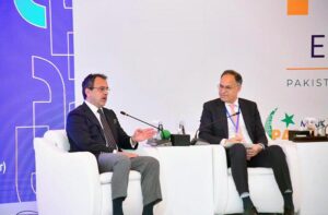 Minister for Power Sardar Awais Leghari Highlights Power Division Reforms at Pakistan Business Council’s 'Dialogue on the Economy' .