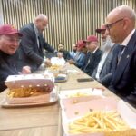 Federal Minister for Commerce Jam Kamal Khan visited Albaik in Jeddah at the invitation of its owner, Rami Abu Ghazala. He toured the facility, met Pakistani employees and discussed Albaik's expansion into Pakistan. The owner confirmed the process is in its final stages, with branches set to open soon, boosting jobs and economic ties