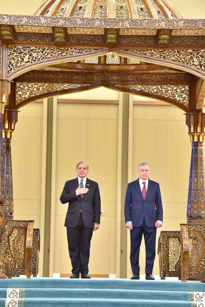 Prime Minister Muhammad Shehbaz Sharif being presented a Guard of Honor at Congress Centre Tashkent