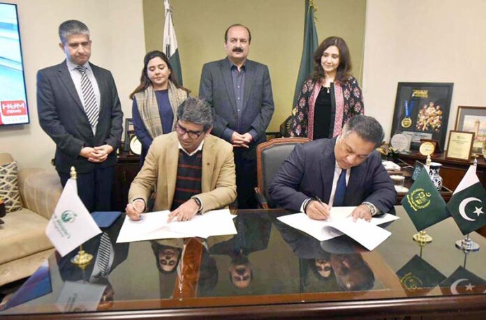 Chairman Prime Minister's Youth Programme Rana Mashhood Ahmed Khan witnessed the LOI signing ceremony between Prime Minister's Youth Programme and KP nine