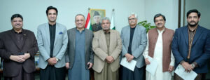 Group photo of new IPP Punjab office bearers with Party President & Federal Minister Abdul Aleem Khan