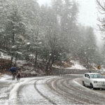 Rain & snowfall continue in Murree as New Year tourists throng hill resort