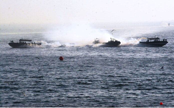 Pakistan Navy’s Sea Eagle team conduct counter terrorism demo during the Pakistan Navy’s 9th Multinational Exercise AMAN25, under the slogan ‘Together for Peace