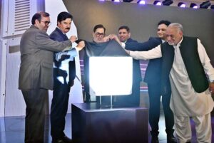 Governor Khyber Pakhtunkhwa (KPK), Faisal Karim Kundi and Governor Gilgit-Baltistan Syed Mehdi Shah inaugurate solar inverter during function “Knox Inverter's Mega Minds 2025”