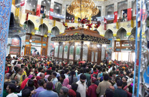 Acting Governor and Speaker Sindh assembly Syed Owais Qadir Shah laying wreath on the grave of Hazrat Lal Shahbaz Qalandar on the occasion of 773rd Urs celebration.