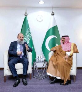 Strengthening Pak-Saudi Economic Ties - Federal Minister for Commerce, Jam Kamal Khan, meets with H.E. Abdul Aziz Alsakran, Deputy Governor of the General Authority of Foreign Trade, at the Made in Pakistan Exhibition in Jeddah to discuss enhanced trade and investment cooperation.
