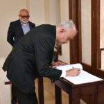 Ambassador Faisal Niaz Tirmizi, Pakistan’s Envoy to the UAE, visited the Ismaili Centre Dubai to offer condolences on the passing away of His Highness Prince Karim Al-Hussaini Aga Khan IV. The Ambassador recorded his condolences in the official condolence book