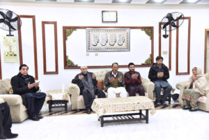 President Asif Ali Zardari offering Fateha for Major Hamza Israr Shaheed, who embraced martyrdom in North Waziristan