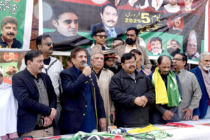 Former Minister for Rehabilitation and Transport AJK, Nasir Dar addressing a rally of PML N on ‘Kashmir Solidarity Day at Mall Road to show solidarity with the people of Jammu and Kashmir against the occupation of India and facing atrocity in IOJK.