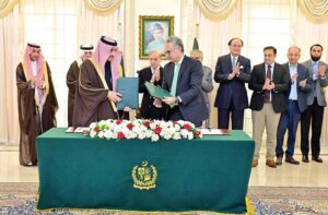 Prime Minister Muhammad Shehbaz Sharif witnesses signing of Oil Import Financing Facility/Loan Agreement for Gravity Flow Water Scheme, Mansehra.
