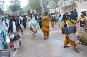 Brig Retd Muhammad Sajid Khokhar Chairperson TEVTA cutting the ribbon to inaugurate Kisan Mela at Govt Pak German Polytechnic Institute for Agriculture Technology, Chak 5 Faiz.