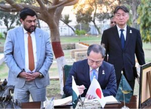 Ambassador of Japan Akamatsu Shichi writes his remarks in visitor book during call on Sindh Governor Kamran Khan Tessori at Governor House