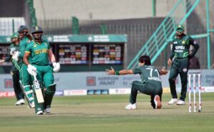 Pakistan's players celebrate after the dismissal of South Africa's captain Temba Bavuma during the ODI cricket match of Tri-Nation series between Pakistan and South Africa at the National Stadium