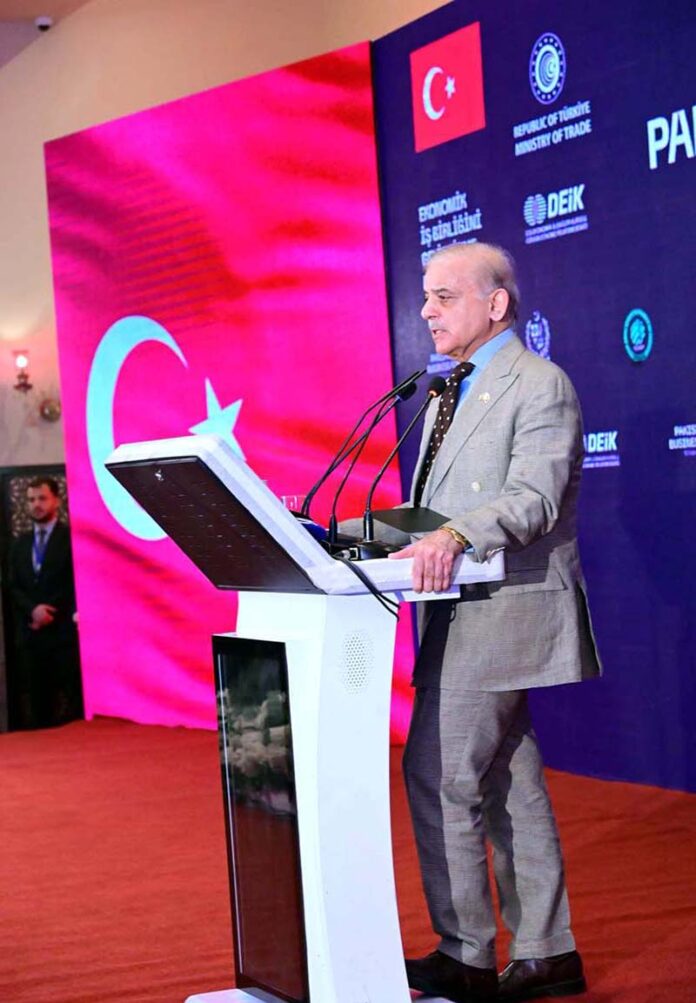 Prime Minister Muhammad Shehbaz Sharif addresses the Pakistan Turkiye Business Forum