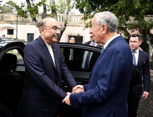 President Asif Ali Zardari being welcomed upon his arrival by the President of Portugal, Mr. Marcelo Rebelo de Sousa, at the Palacio Nacional de Belem.