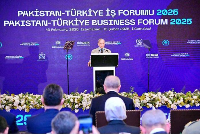 Prime Minister Muhammad Shehbaz Sharif addresses the Pakistan Turkiye Business Forum