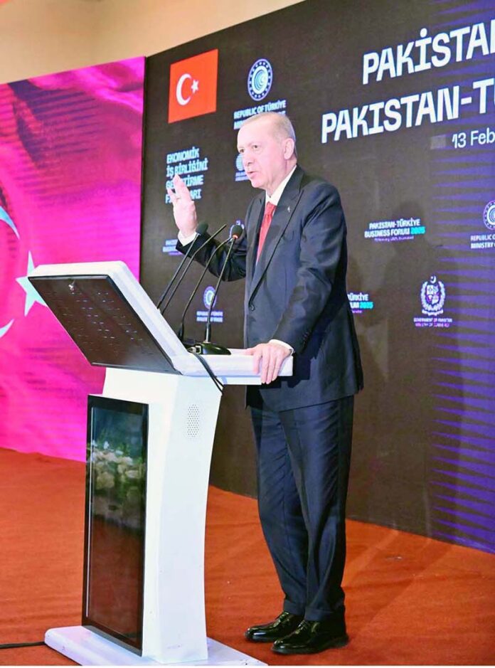 Turkish President Recep Tayyip Erdogan addresses Pakistan-Turkiye Business Forum