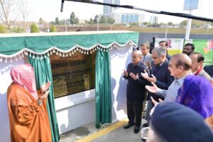 PM inaugurates Jinnah Square; appreciates its completion in record 72-day