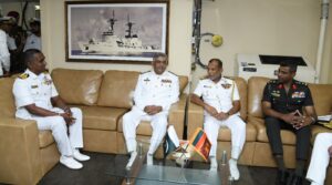 Chief of Naval staff visits foreign Navy ships