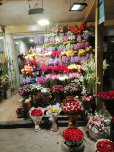 Petals of Profit: Islamabad's flower sellers bloom on special days