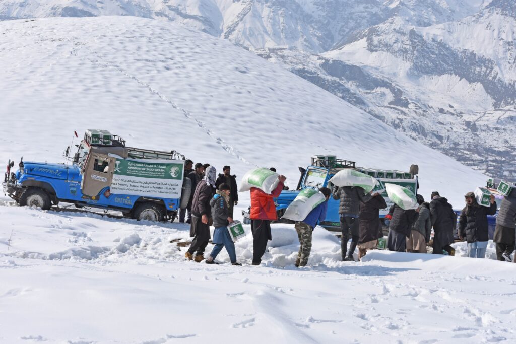KSrelief distributes 30,000 food packages to vulnerable communities