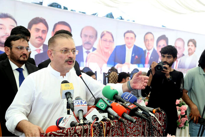 Sindh senior minister for information & Transport Sharjeel Inam Memon addressing during distribution of solar panels under Sindh solar energy project at Rawal house