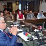 Federal Ombudsman Ejaz Ahmad Qureshi is addressing a meeting with the business community during his visit of Faisalabad Chamber of Commerce & Industry (FCCI)