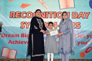Ms. Farah Naz Akbar, Parliamentary Secretary for the Ministry of Federal Education and Professional Training attended the Recognition Day for the Primary Level at the Islamabad Convent School as the chief guest
