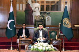 Sindh Governor Mohammed Kamran Khan Tessori addressing press conference at Governor House