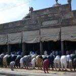 A large number of faithful offering first Friday prayer of Holy Fasting Month of Ramzanul Mubarak at historical Badshahi Masjid Chiniot which was built in 1654
