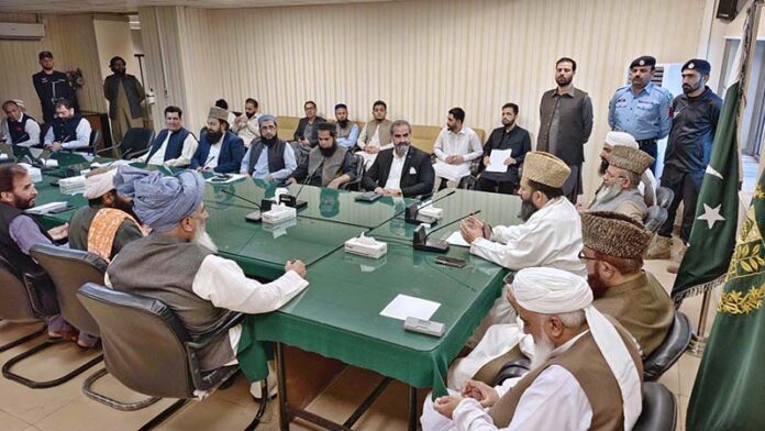 Chairman Central Ruet-e-Hilal Committee Maulana Syed Muhammad Abdul Khabir Azad chairing a Central Ruet-e-Hilal Committee meeting for sighting the moon of Shawwal 1446 AH