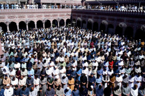 Worshipers offering prayers of last Friday in the holy month of Ramzan at Meezan Chowk