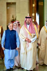 Governor of Makkah H.R.H. Prince Salman bin Sultan al-Saud welcomes Prime Minister Muhammad Shehbaz Sharif