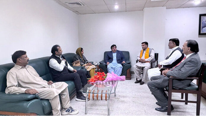 Minister of State for Religious Affairs and Inter-Faith Harmony Kheal Das Kohistani meets with representatives of minority communities