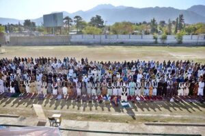 A large number of faithful offering Eidul Fitr prayers at Hockey Chowk