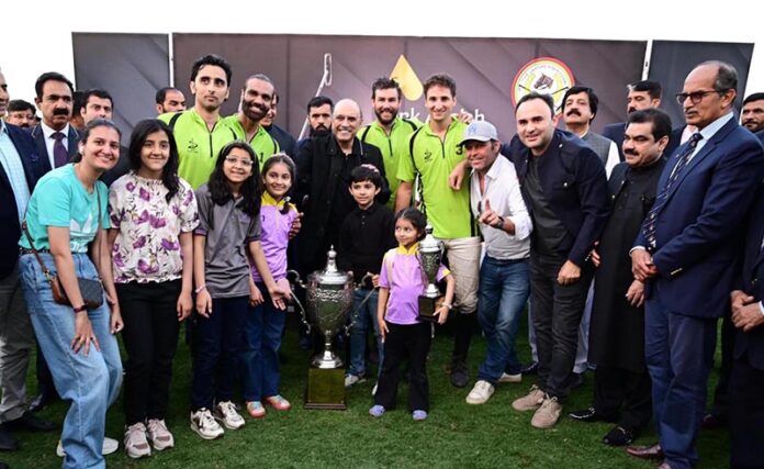 President Asif Ali Zardari in a group photo at the closing ceremony of the 62nd National Open Polo Championship for the Quaid-e-Azam Gold Cup 2025, at Lahore Polo Club