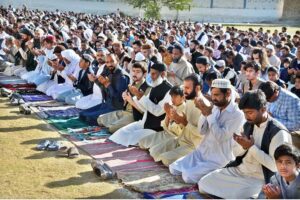 A large number of faithful offering Eidul Fitr prayers at Hockey Chowk