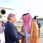 Deputy Governor of Makkah, Prince Saud bin Mashal bin Abdul Aziz Al-Saud welcomes Prime Minister Muhammad Shehbaz Sharif upon his arrival