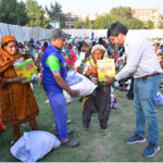 Manager Pakistan State Oil Company Limited, Syed Wali Muhammad Shah distributes Rashan bags to deserving women in the holy month of Ramadan at Latifabad