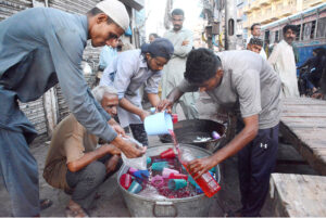 People purchasing food for Iftari at Burns Road