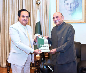 Federal Insurance Ombudsman (FIO), Mumtaz Ali Shah, presenting the Annual Report 2024 of the FIO to President Asif Ali Zardari, at Aiwan-e-Sadr