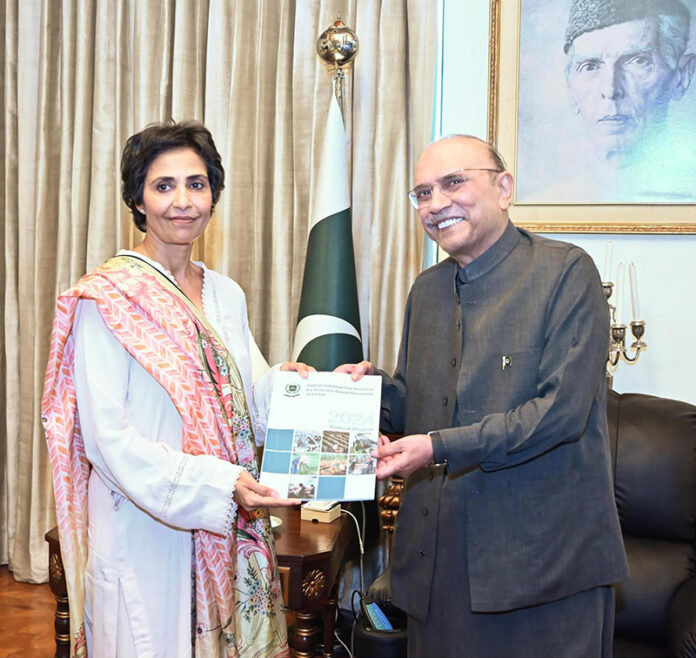 Federal Ombudsperson for Protection against Harassment of Women (FOSPAH), Ms. Fauzia Viqar, presenting the Annual Report 2024 of FOSPAH to President Asif Ali Zardari, at Aiwan-e-Sadr