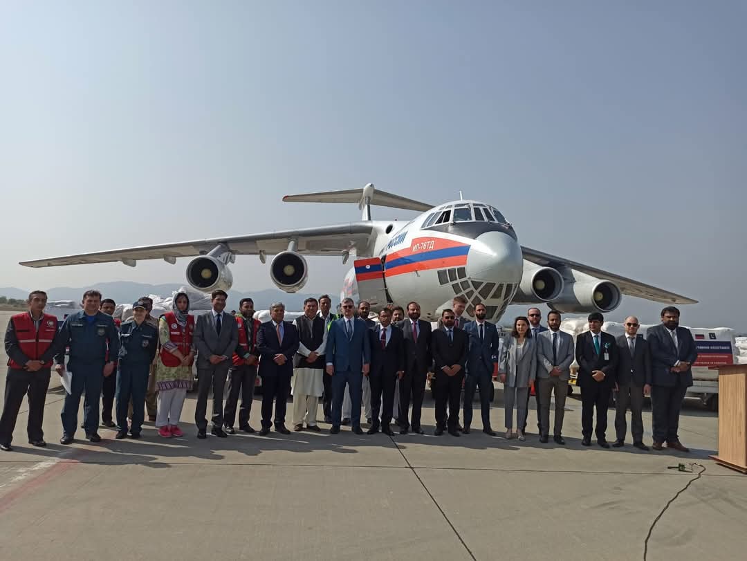 Russia envoy hands over humanitarian aid to Pakistan’s authorities