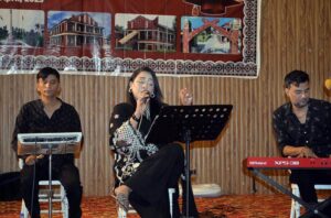 Singer Aiza Khan singing a song during ghazal night program at mehran arts council.