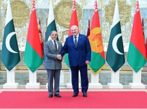 Belarusian President H.E. Aleksandr Lukashenko and Prime Minister Muhammad Shehbaz Sharif shake hands at the Independence Palace of Belarus.