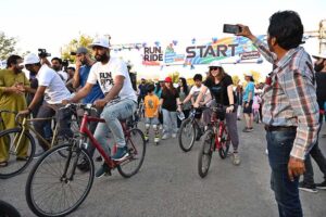 Large number of Participants participate in Run and Ride Rally in connection with World Immunization Week 2025 at Bolan Gate, F-9 Park in the Federal Capital