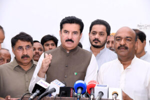 Governor Khyber Pakhtunkhwa Faisal Karim Kundi talking to media persons during his visit to attend the 46th martyrdom anniversary of Shaheed Zulfiqar Ali Bhutto at Garhi Khuda Bakhsh
