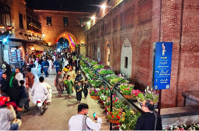 A large number of people gather at Mela Baharan 2025 at Delhi Gate, organized by the Punjab Government in collaboration with the Pakistan Institute of Fashion Design (PIFD) and the Walled City of Lahore Authority (WCLA)